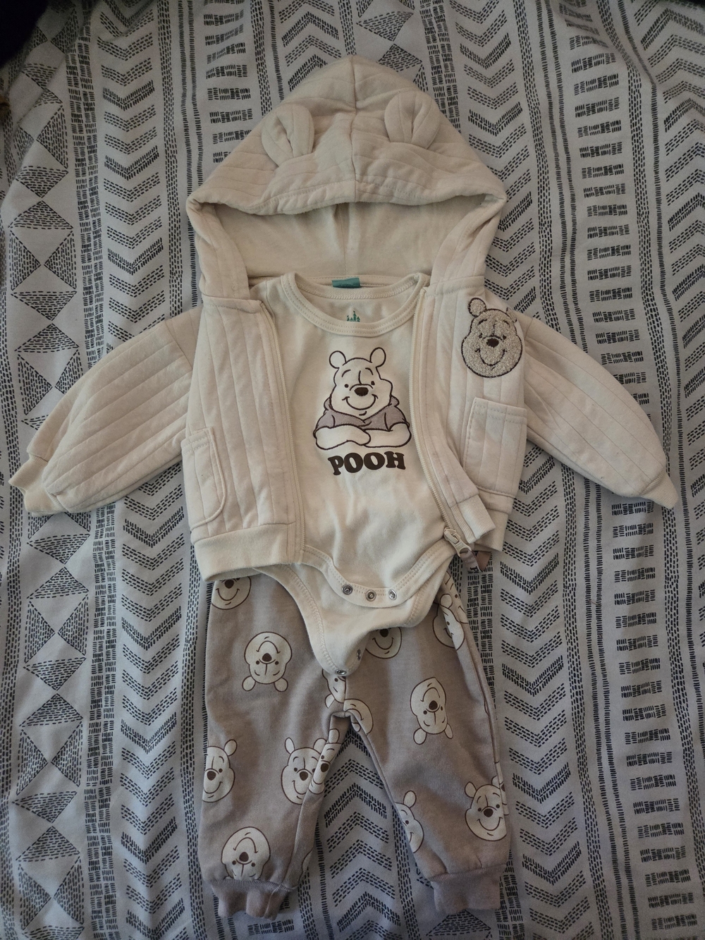 Winnie The Pooh 3 Piece Set, 0-3 Months